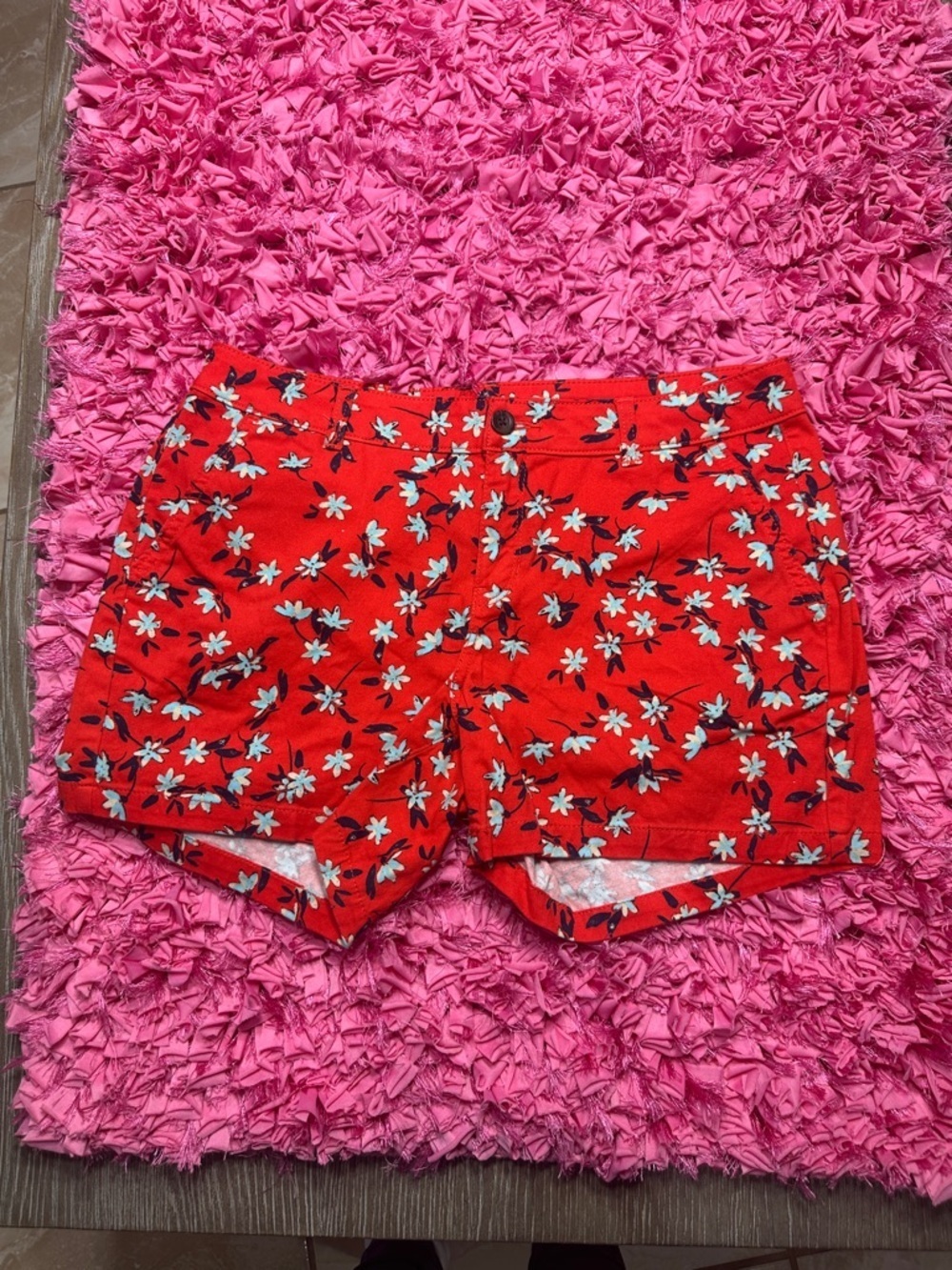 a.n.a Red Floral High-Rise Women's Shorts